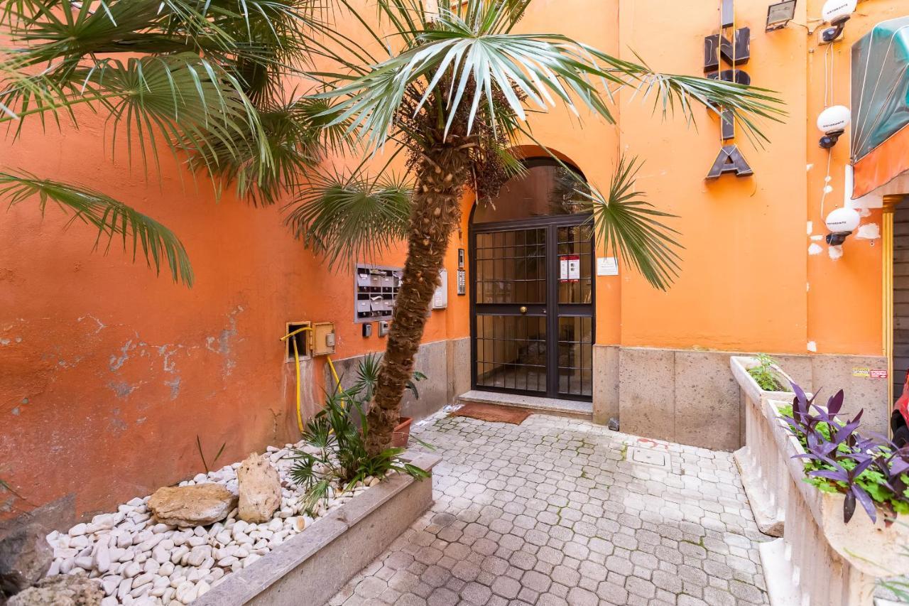 Am House Colosseo Рим Экстерьер фото